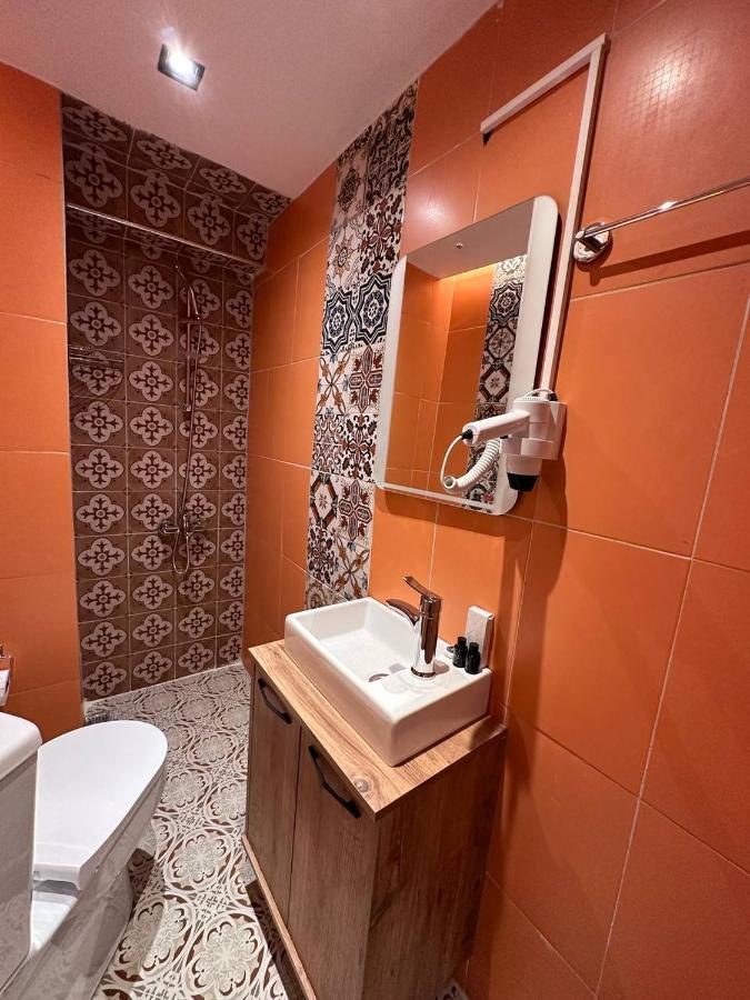 Rexee Hotel Istanbul Exterior photo